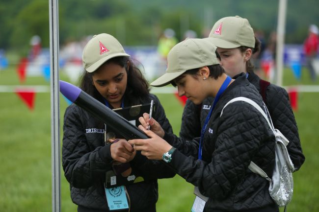 Girl Scouts, the Aerojet Rocketdyne Foundation, and Aerospace Industries Association unite to engage and prepare Girl Scout councils and troops across the country to participate in the American Rocketry Challenge and model rocketry to enhance STEM career exploration.<br />
